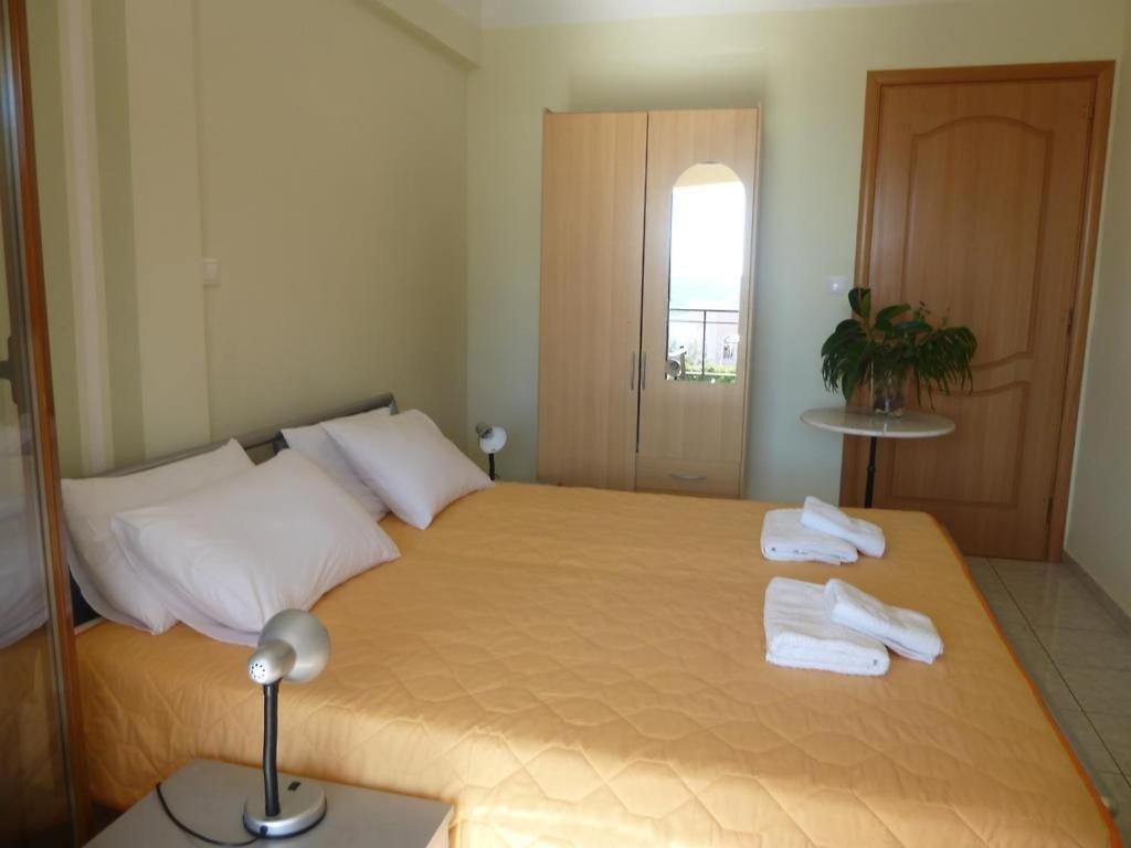 Anesis Apartments Agia Marina  Extérieur photo