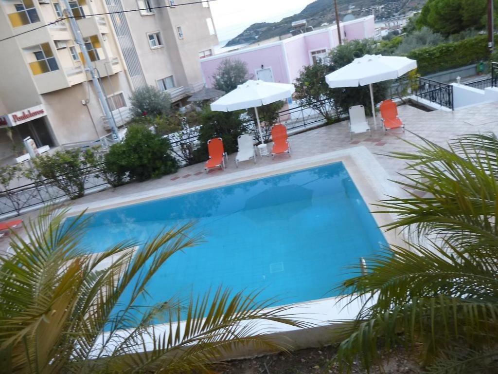 Anesis Apartments Agia Marina  Extérieur photo